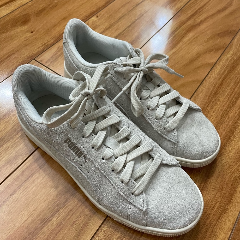 Puma size 8 women’s shoes